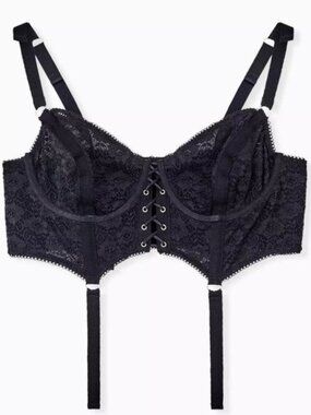 NWT Torrid Black lace underwire bra size 4 and size 3 matching highwaisted panty